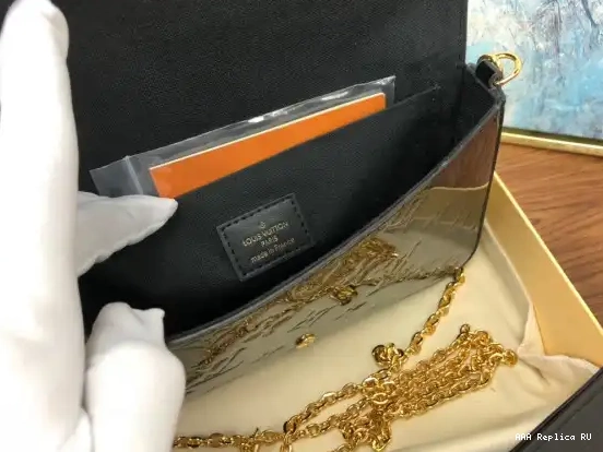 Aaa replica ru VUITTON FÉLICIE LOUIS POCHETTE 0621